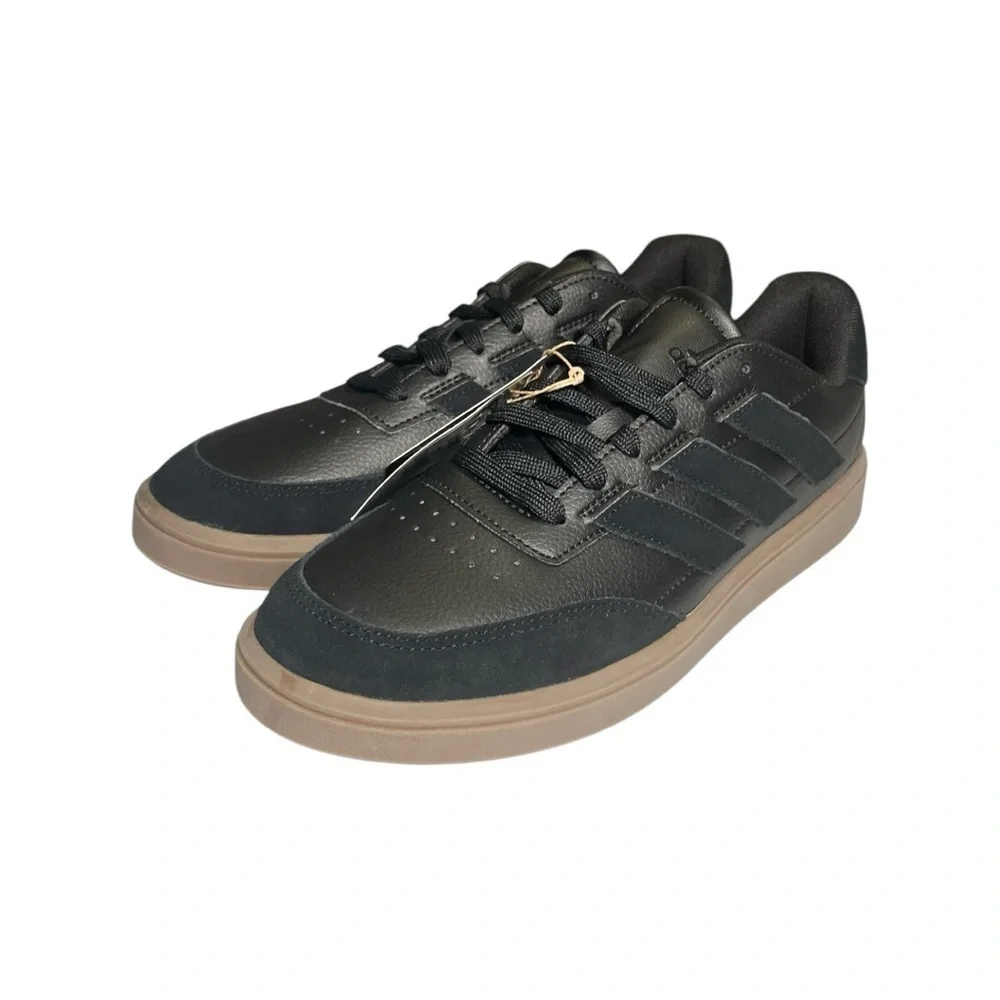 NWT Adidas Men's Black Sneakers Unise M/10 & W 11